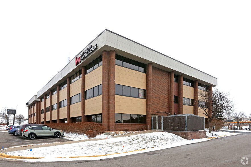 More Photos Of 14300 Nicollet Ct, Burnsville Office For Lease
