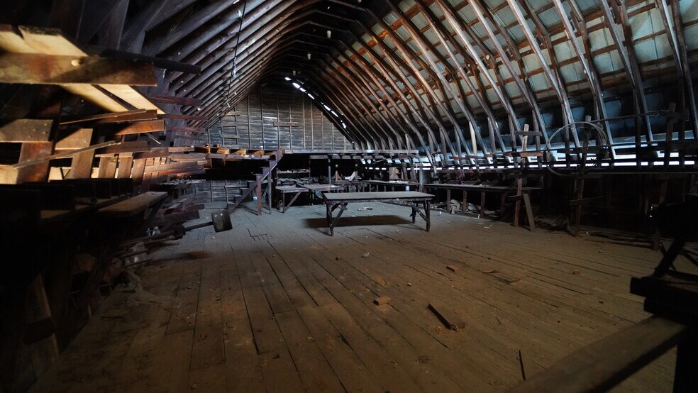 More Photos Of 477 Lytton St, Troutman Manufacturing For Sale