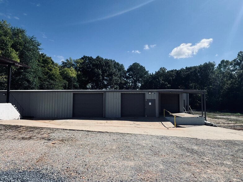 Primary Photo Of 3300 Atlanta Hwy, Montgomery Warehouse For Lease