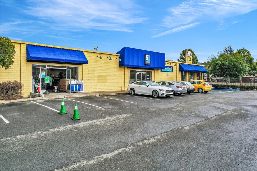 More Photos Of 12341 San Pablo Ave, Richmond Freestanding For Lease