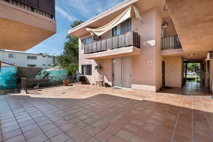 More Photos Of 729 Raleigh St, Glendale Apartments For Sale