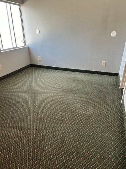 More Photos Of 3426 Fredericksburg Rd, San Antonio Hotel For Sale