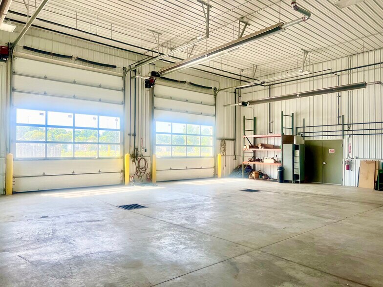 More Photos Of 629 Spruce Street, Sault Sainte Marie Industrial For Sale