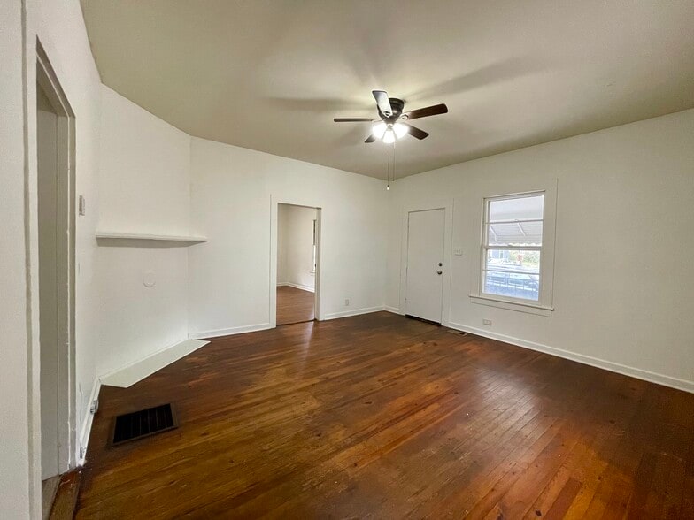 More Photos Of , Spartanburg Unknown For Sale