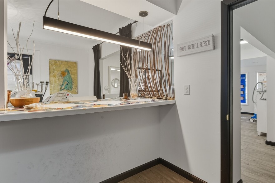 More Photos Of 460 Maple Ave, Saratoga Springs Storefront Retail Residential For Lease