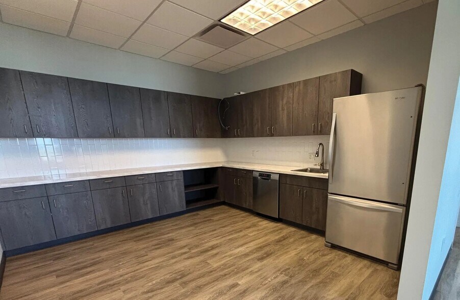 More Photos Of 101 S Capitol Blvd, Boise Office For Lease