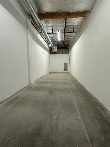 More Photos Of 729 E 9th Pl, Los Angeles Light Manufacturing For Lease