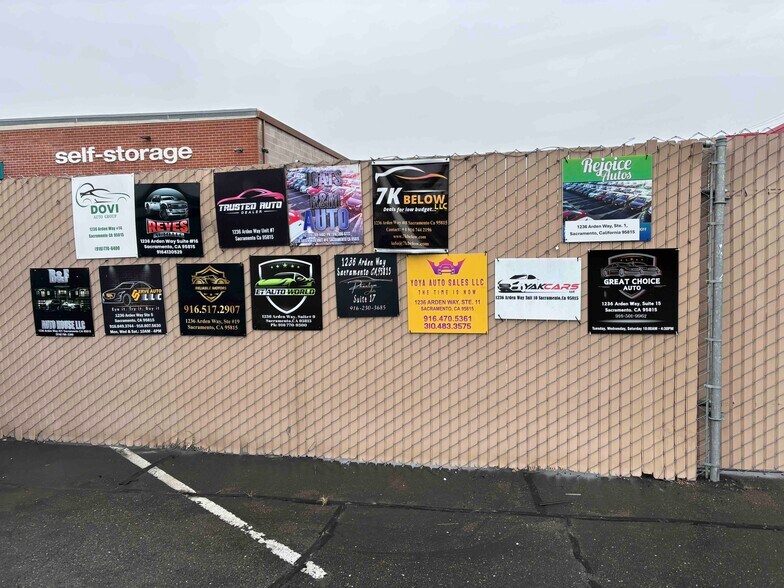 More Photos Of 1236 Arden Way, Sacramento Showroom For Sale