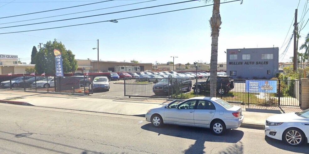 More Photos Of 9624-9626 Artesia Blvd, Bellflower Auto Dealership For Lease