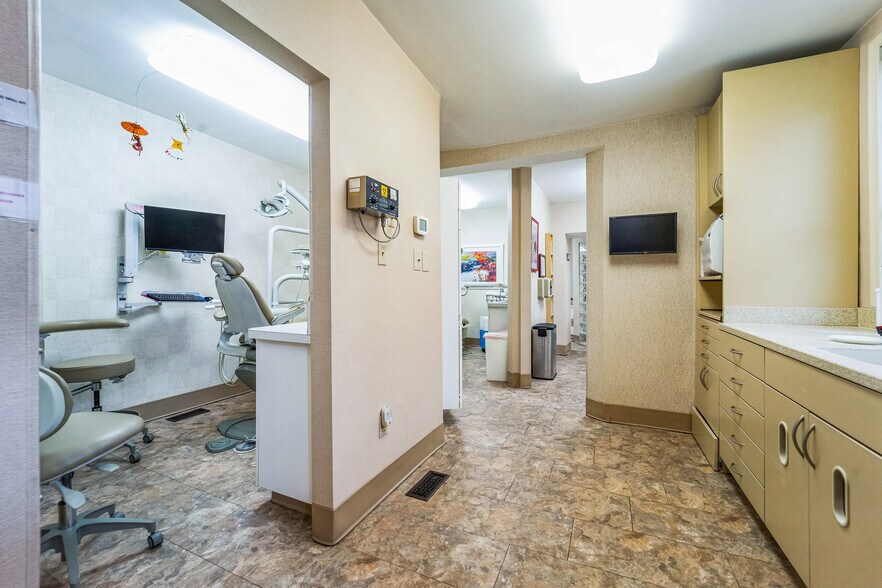 More Photos Of 835 Light St, Baltimore Storefront Retail Residential For Sale