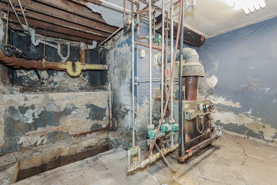 More Photos Of 2466 Webster Ave, Bronx Religious Facility For Sale