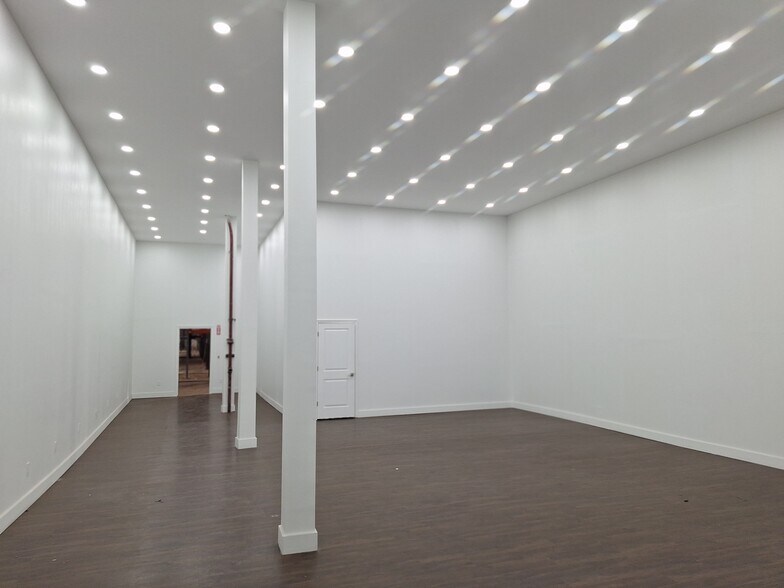 More Photos Of 5802 3rd Ave, Brooklyn Warehouse For Lease