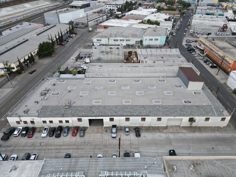 More Photos Of 238 S Mission Rd, Los Angeles Manufacturing For Sale