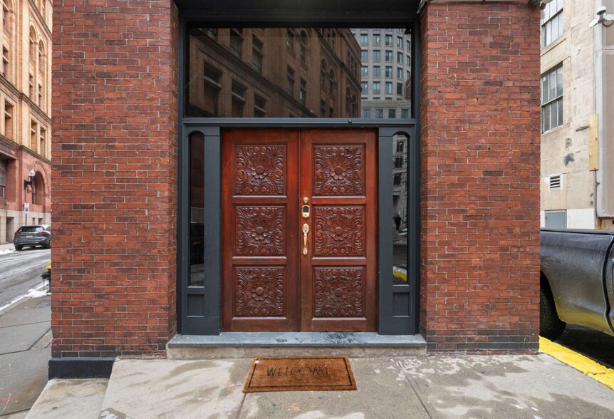 More Photos Of 19 Stanhope St, Boston Apartments For Sale