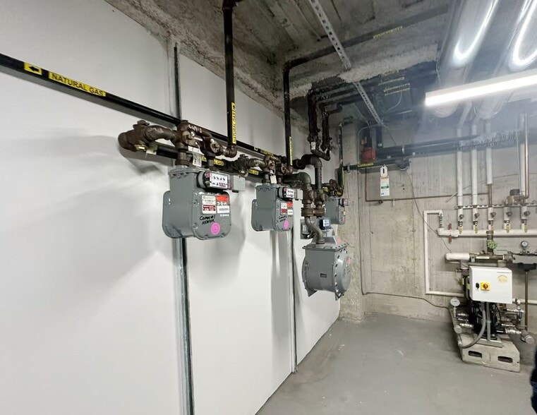 More Photos Of 2534 Steinway St, Long Island City Multifamily For Sale