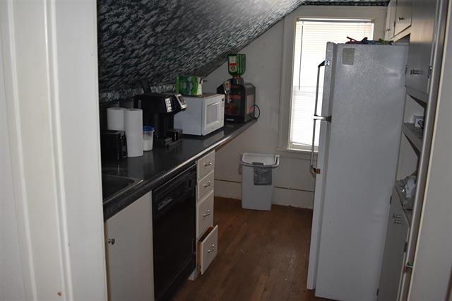 More Photos Of 1508 Mount Rushmore Rd, Rapid City Office For Sale