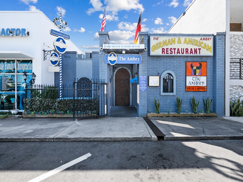 Primary Photo Of 3016 E Commercial Blvd, Fort Lauderdale Restaurant For Sale