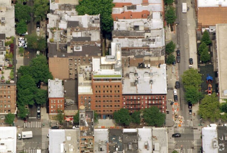 More Photos Of 470 Columbus Ave, New York Apartments For Lease