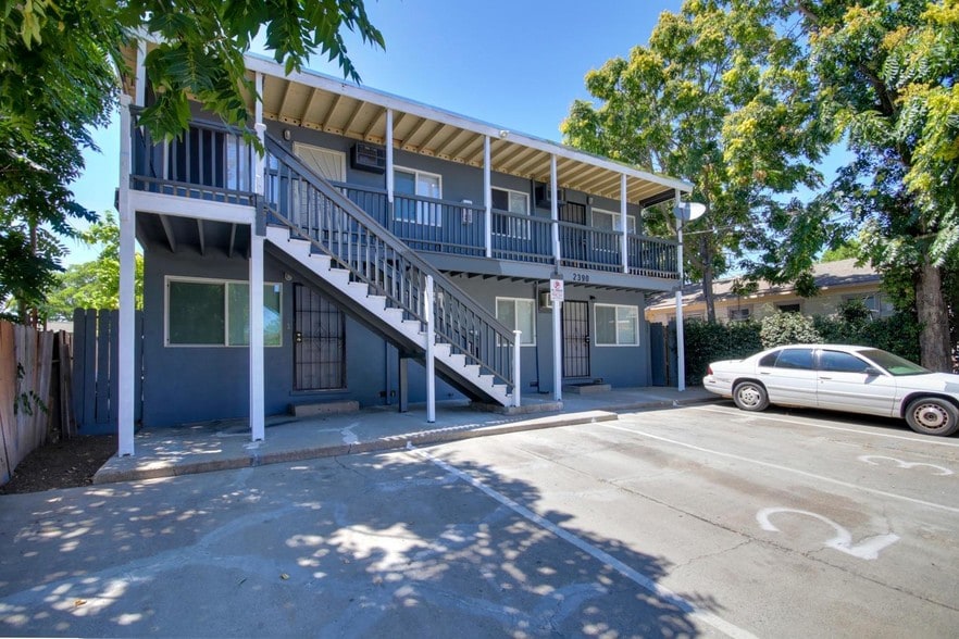 More Photos Of 2390-2398 Oakmont St, Sacramento Apartments For Sale