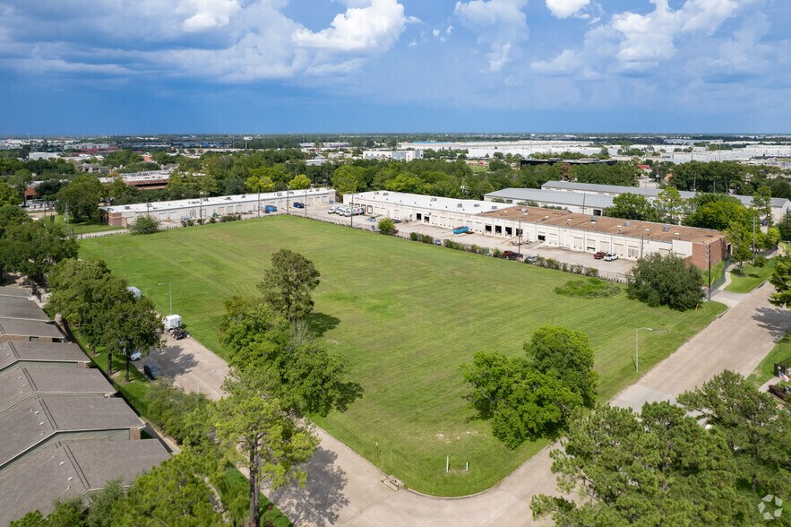 More Photos Of 232 Barren Springs Dr, Houston Land For Sale