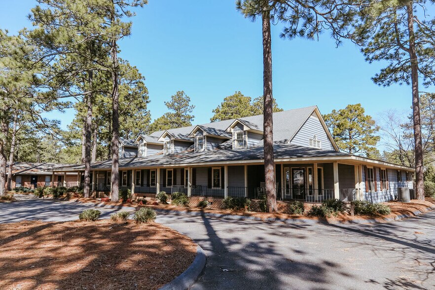 More Photos Of 70 Memorial Dr, Pinehurst Medical For Lease