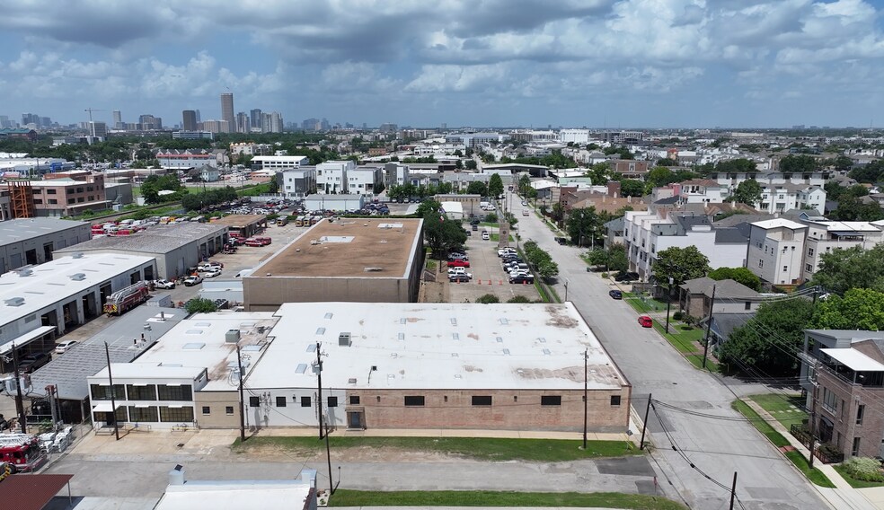 More Photos Of 1203 Dart St, Houston Warehouse For Lease
