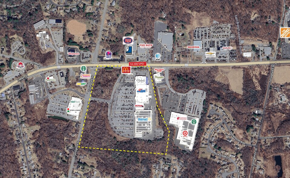 More Photos Of 970-990 Torringford St, Torrington Unknown For Lease