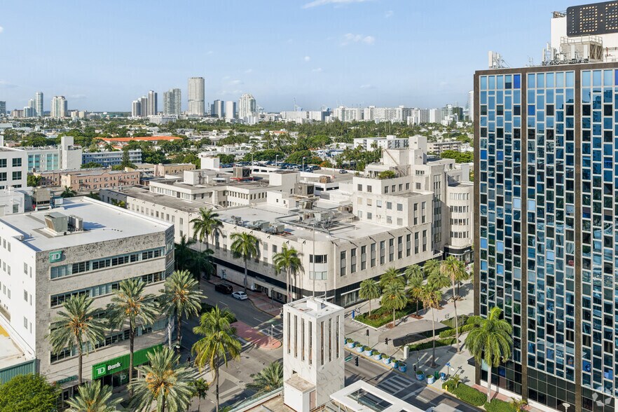 More Photos Of 420 Lincoln Rd, Miami Beach Loft Creative Space For Lease