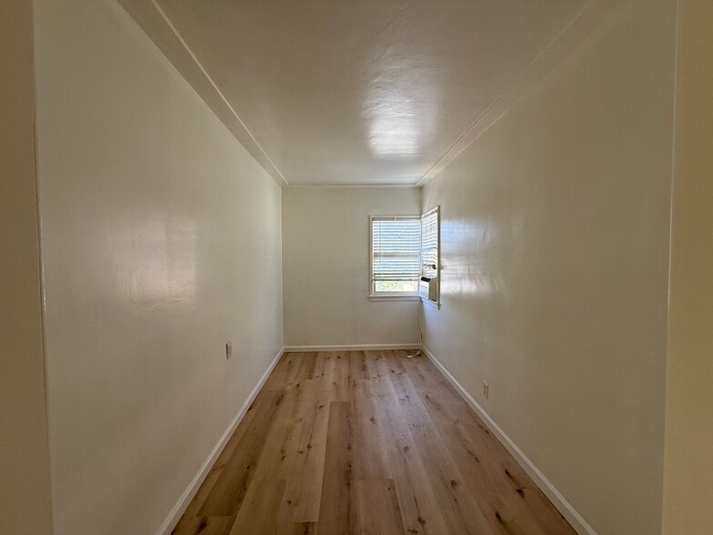 More Photos Of 4343 Laurel Canyon Blvd, Studio City Office For Lease