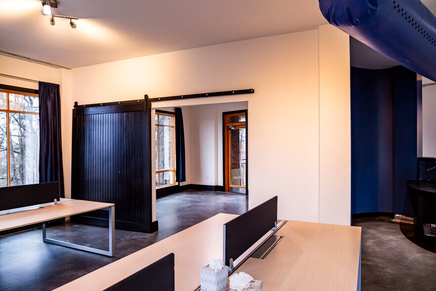 More Photos Of 319 Atlanta St SE, Marietta Office For Lease