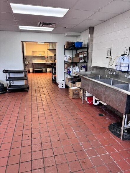 More Photos Of 315 S Grove Ave, Owatonna Schools For Sale