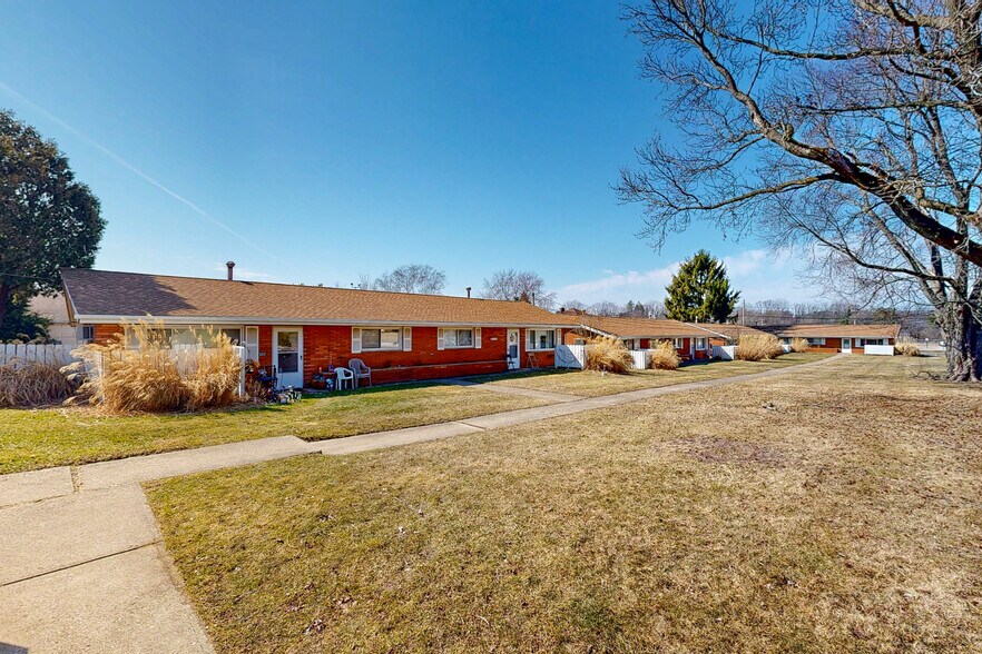 More Photos Of 10-36 Linda St, Tallmadge Apartments For Sale