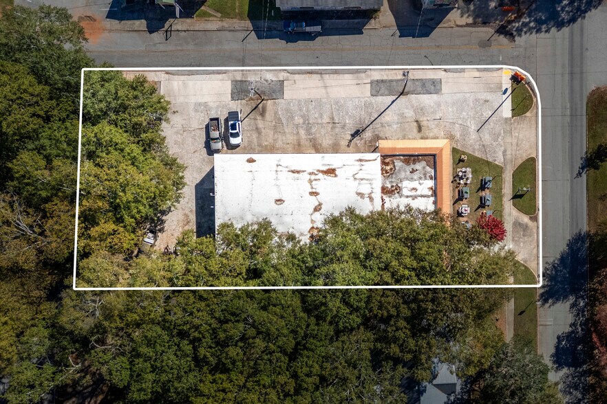 More Photos Of 400 W Main St, Walhalla General Retail For Sale