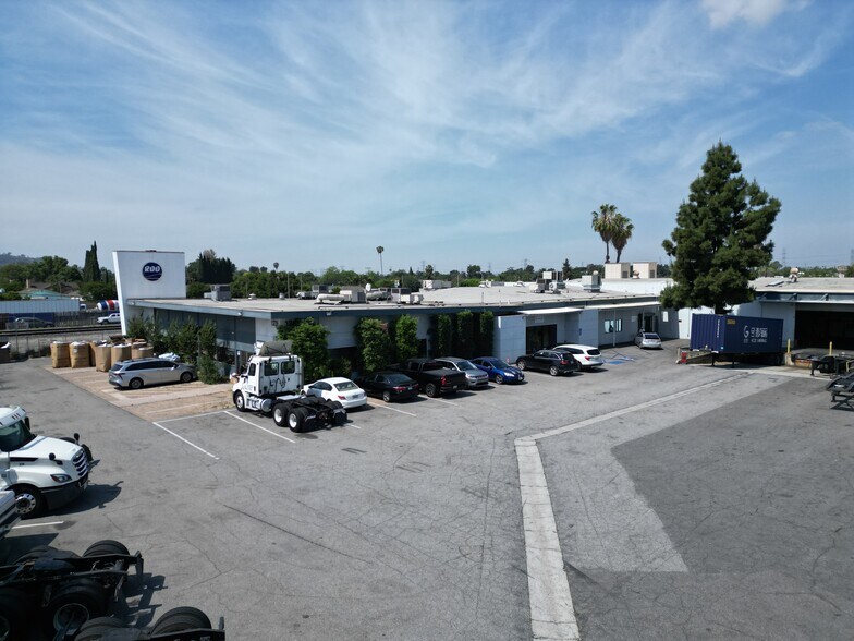 Primary Photo Of 125 N Vineland Ave, City of Industry Distribution For Lease