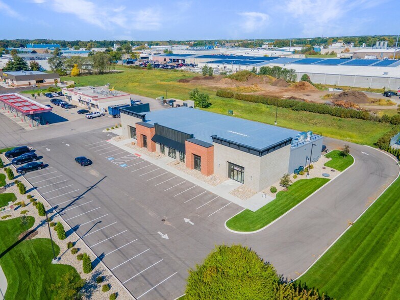 More Photos Of 1021 E Kercher Rd, Goshen General Retail For Lease