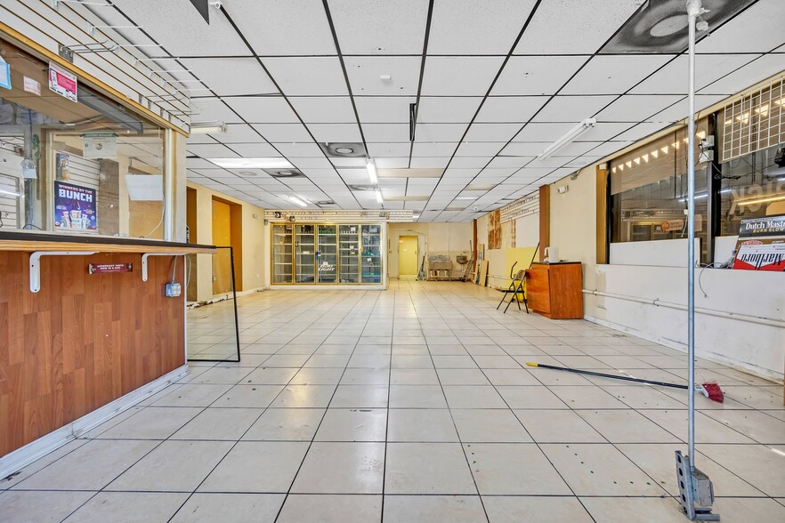 More Photos Of 1224 NE 163rd St, North Miami Beach Storefront Retail Office For Lease