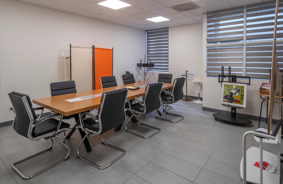 More Photos Of 1161 California Ave, Corona Manufacturing For Sale