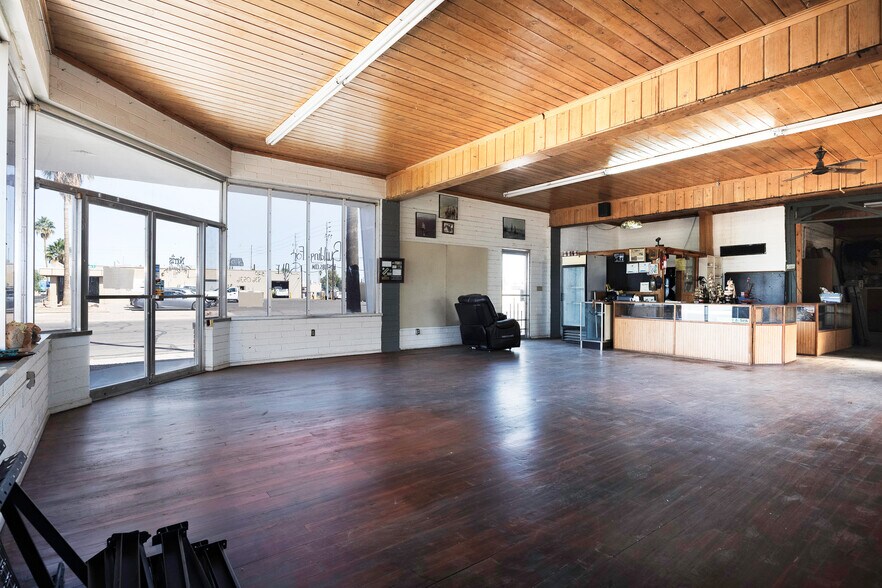 More Photos Of 300 E 2nd St, Casa Grande Freestanding For Sale