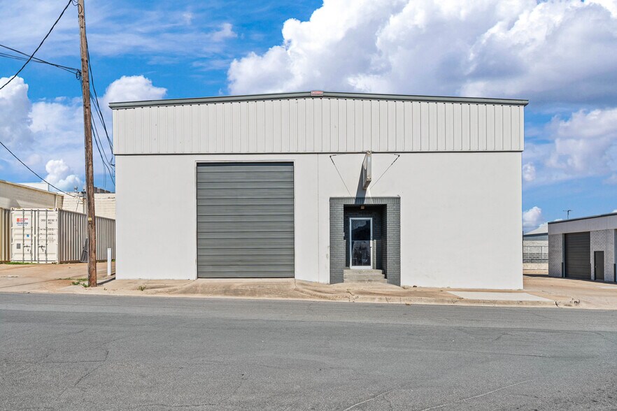 More Photos Of 4520 Fort Ave, Waco Warehouse For Sale