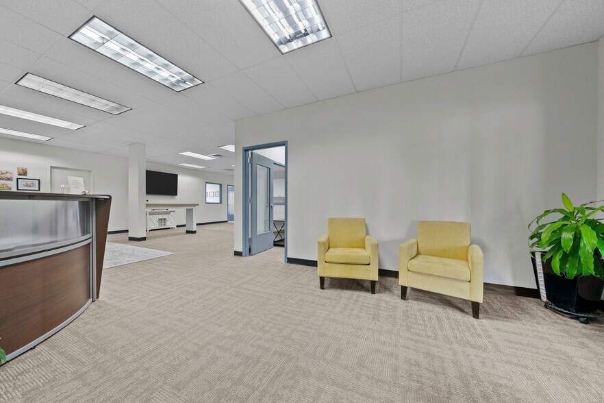 More Photos Of 675 Orchard Heights Rd, Salem Medical For Lease