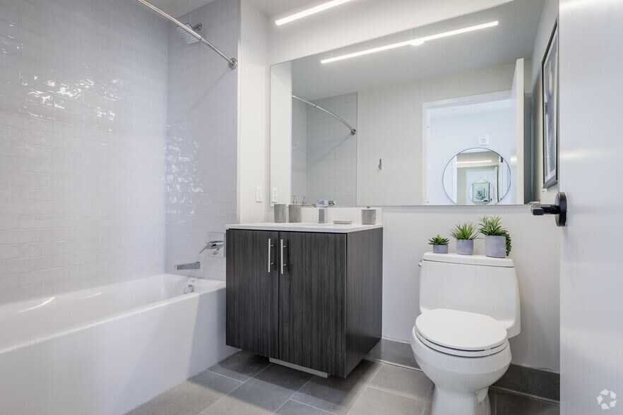 More Photos Of 413 Summit Ave, Jersey City Apartments For Sale
