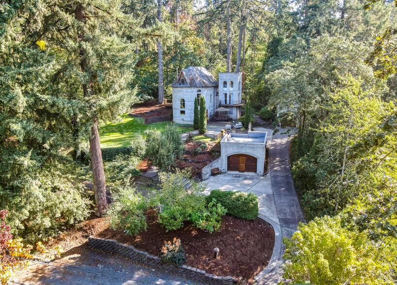 More Photos Of 1820 E 28th Ave, Eugene Multifamily For Sale