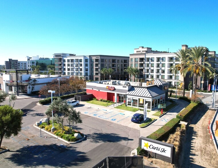 More Photos Of 1091 N Tustin Ave, Anaheim Fast Food For Lease