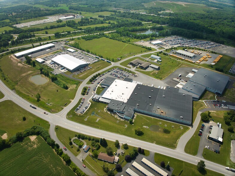 More Photos Of 7001 Appletree Ave, Bergen Warehouse For Lease