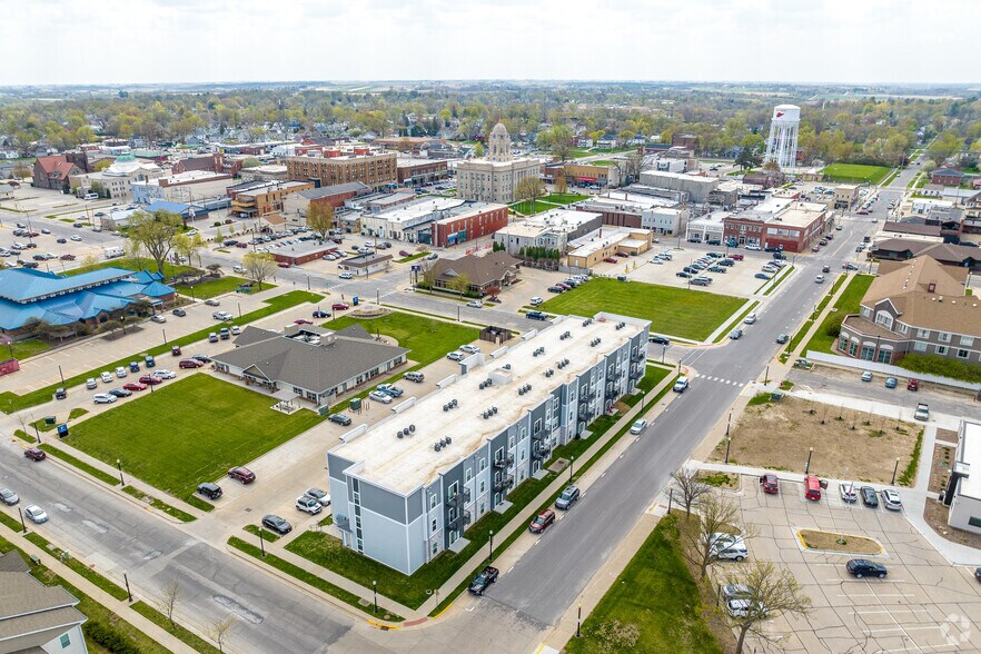 More Photos Of 320 W 3rd St N, Newton Apartments For Sale