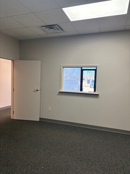 More Photos Of 16600-16622 N Western Ave, Edmond Unknown For Lease