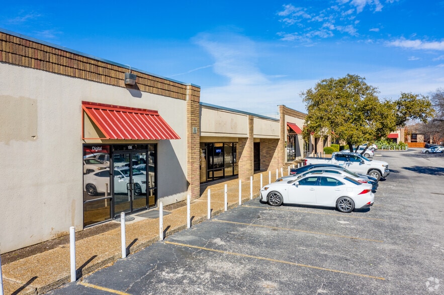 More Photos Of 2411 NE Loop 410, San Antonio Research And Development For Lease