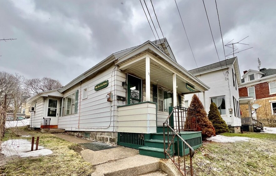 More Photos Of 157 W Bridge St, Oswego Office Residential For Sale