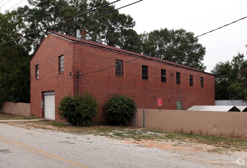 More Photos Of 250 Cleveland St, Locust Grove Industrial For Sale