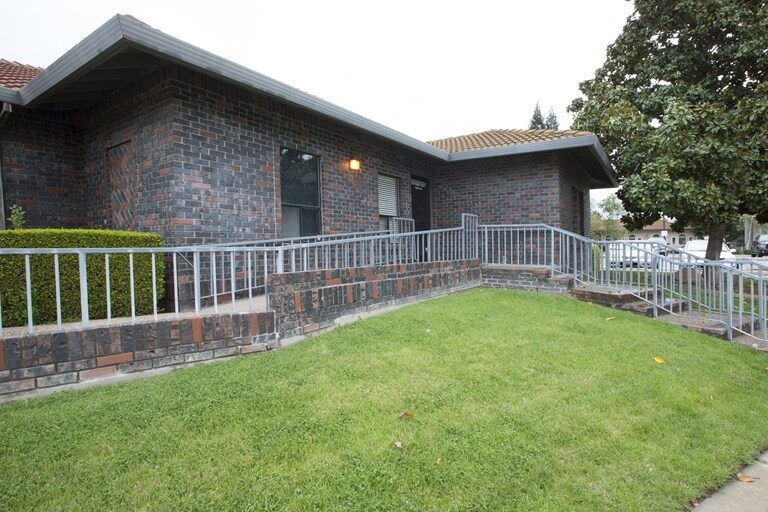More Photos Of 1215 Plumas St, Yuba City Medical For Lease